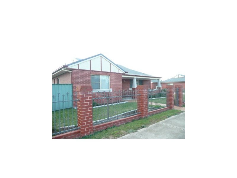 1/108 – 110 Adams Street, Jindera NSW 2642