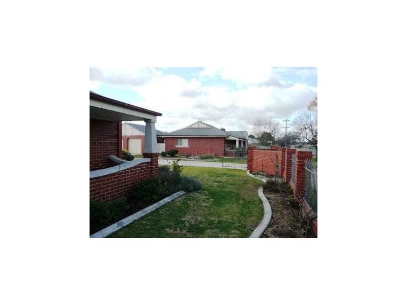 1/108 – 110 Adams Street, Jindera NSW 2642
