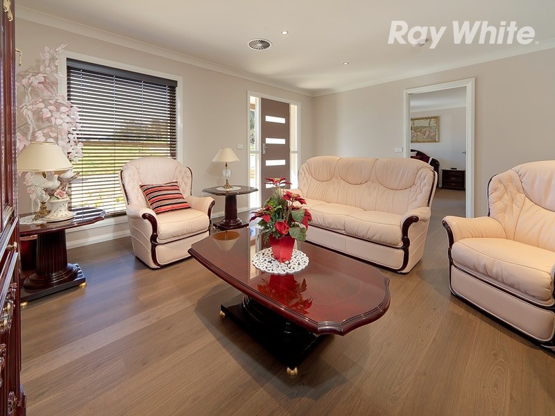 3 Whitton Drive, Thurgoona NSW 2640