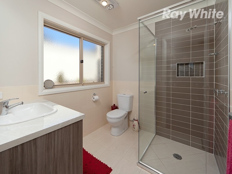 3 Whitton Drive, Thurgoona NSW 2640