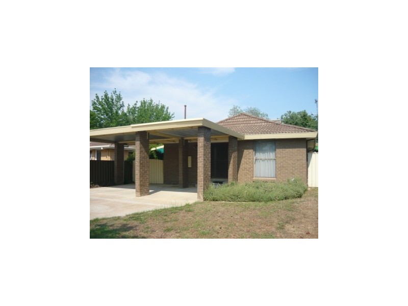 355 Sutherland Street, Lavington NSW 2641