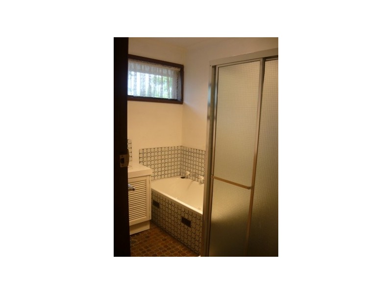 355 Sutherland Street, Lavington NSW 2641