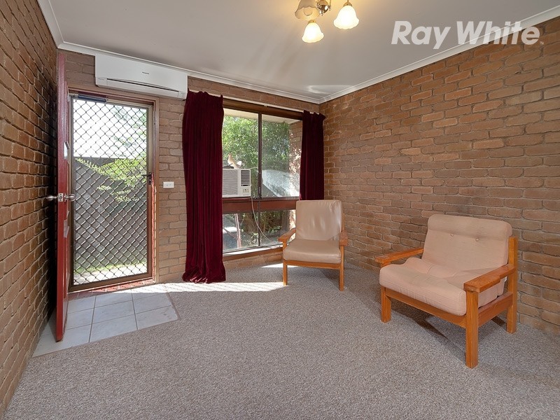 460 Kemp Street, Lavington NSW 2641