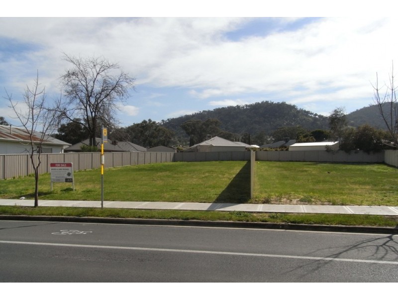 300 Kaitlers Road, Lavington NSW 2641