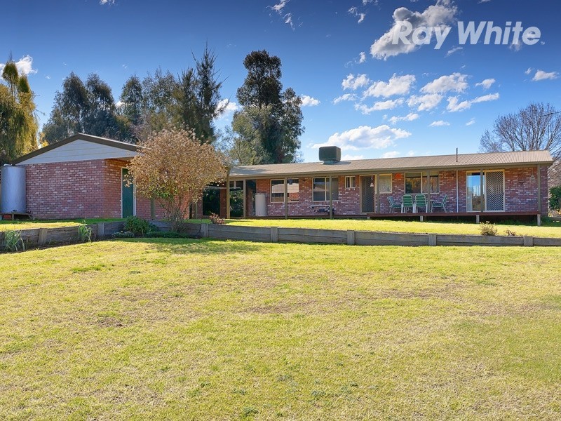28 Clarke Street West, Howlong NSW 2643