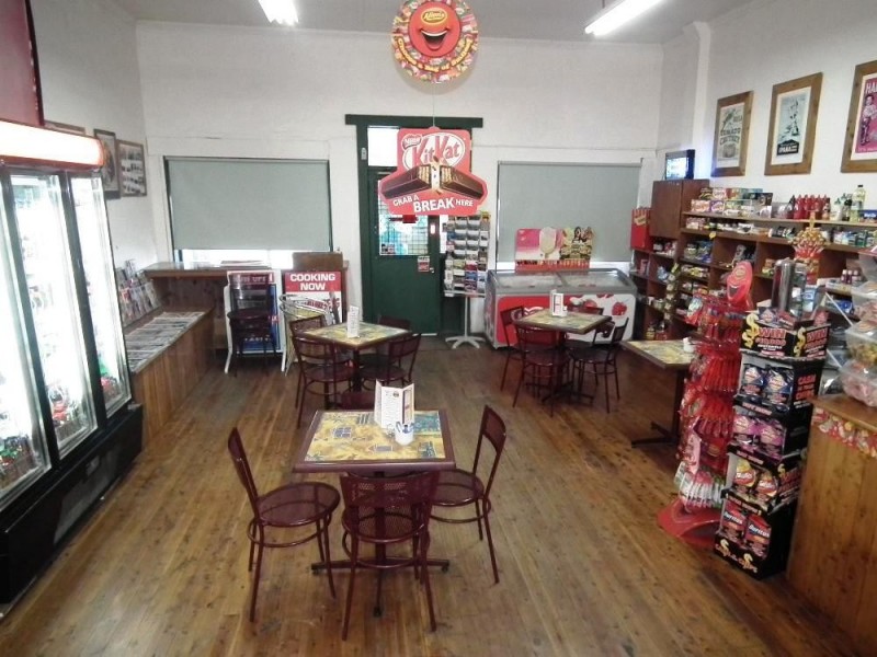 2 Urana Road, Burrumbuttock NSW 2642