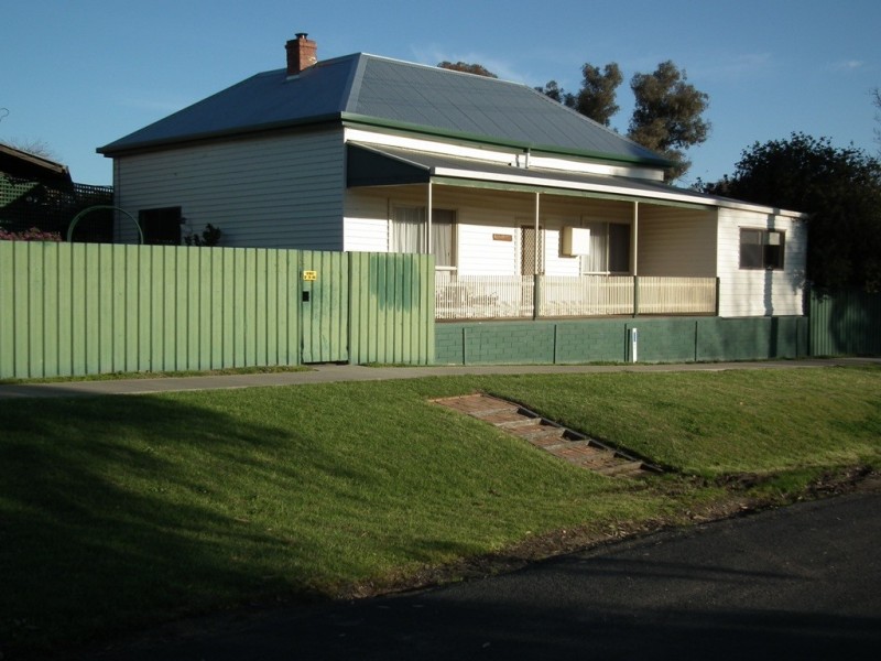 2 Urana Road, Burrumbuttock NSW 2642