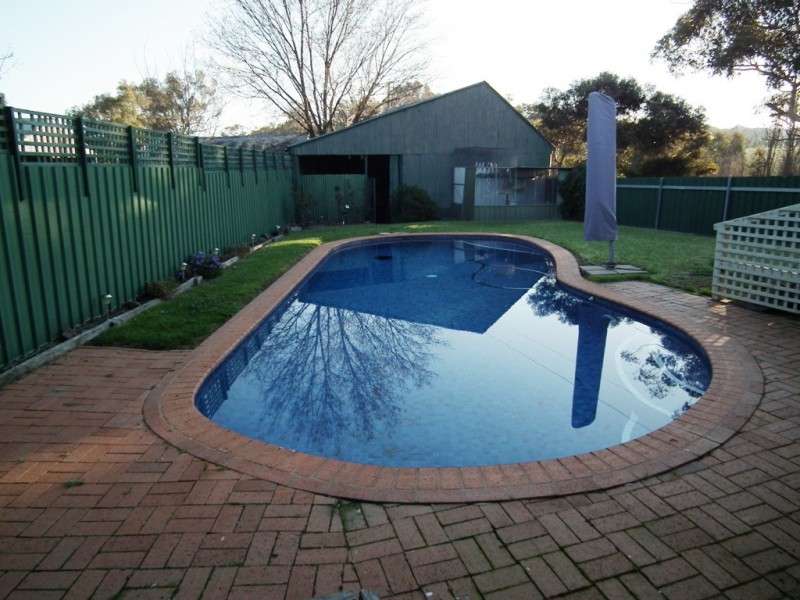 2 Urana Road, Burrumbuttock NSW 2642