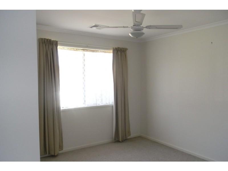 13 Doongan Place, West Albury NSW 2640