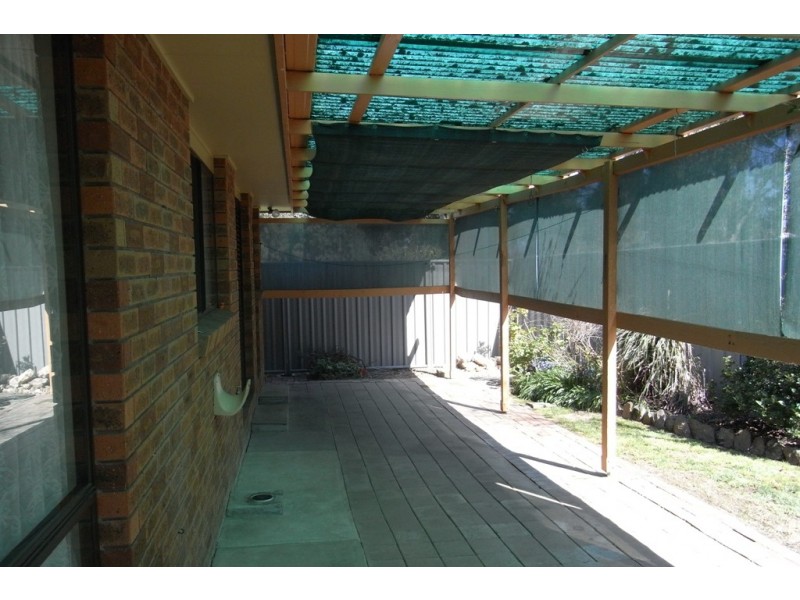13 Doongan Place, West Albury NSW 2640