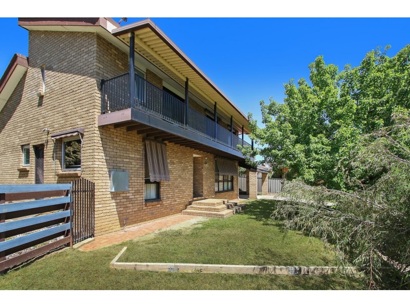 450 Dale Crescent, Lavington NSW 2641