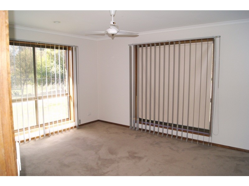 8 Coolibah Court, Thurgoona NSW 2640