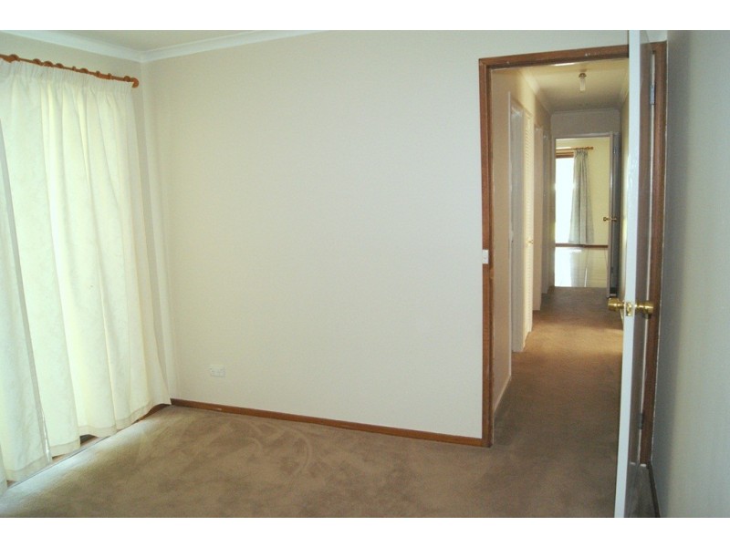 8 Coolibah Court, Thurgoona NSW 2640