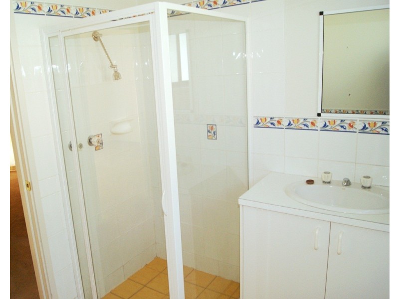 8 Coolibah Court, Thurgoona NSW 2640