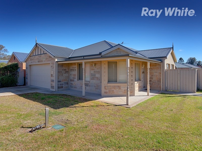 2/103 Pearce Street, Howlong NSW 2643