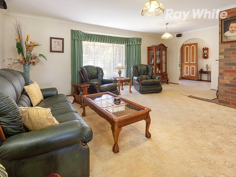 72 Hawkins Street, Howlong NSW 2643