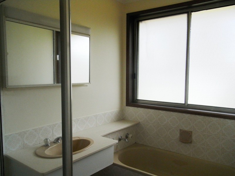 6 Crackenback Street, Thurgoona NSW 2640