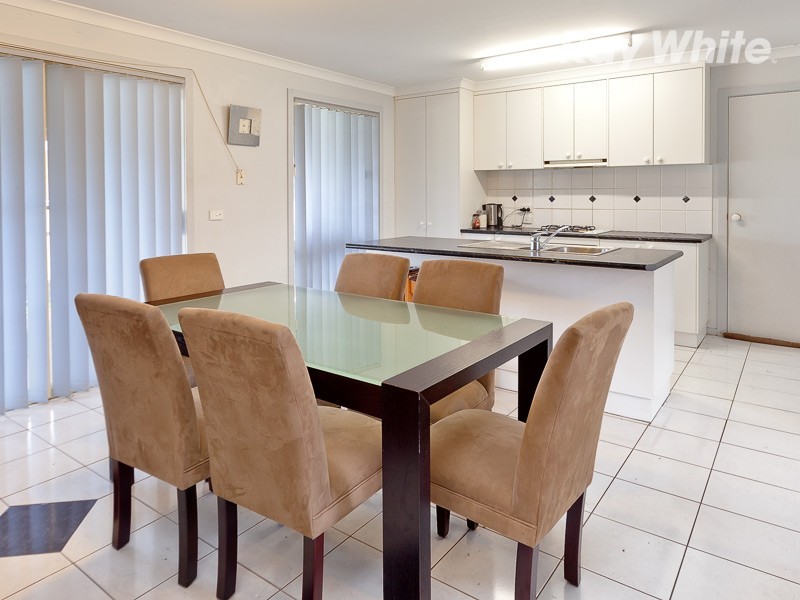 132 Sturt Street, Howlong NSW 2643