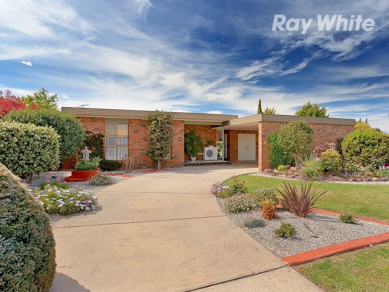 99 Pell Street, Howlong NSW 2643