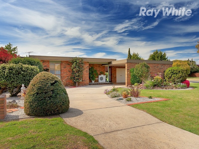 99 Pell Street, Howlong NSW 2643
