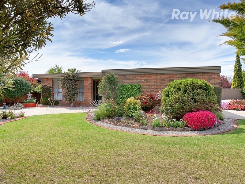 99 Pell Street, Howlong NSW 2643