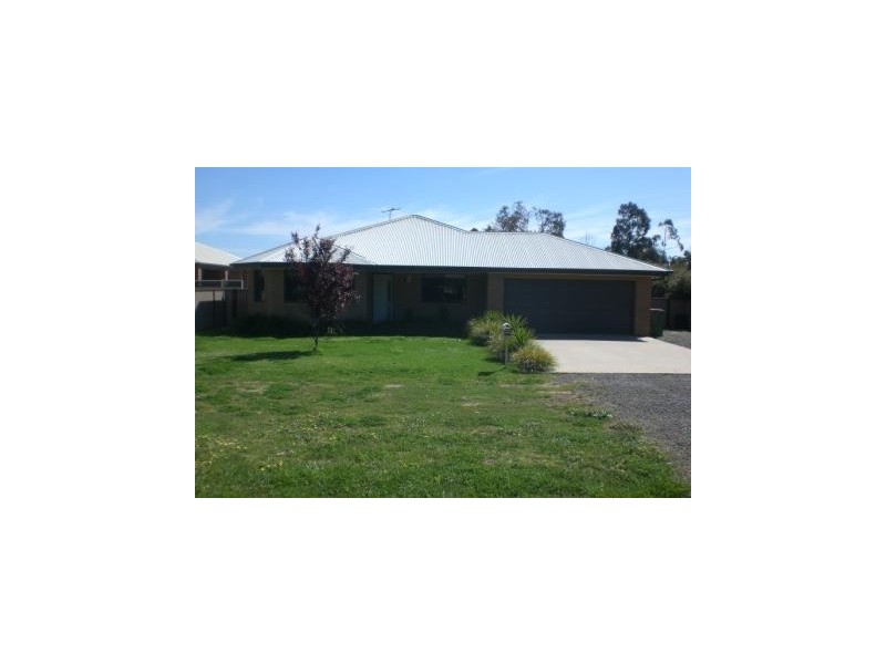 127 Bank Street, Howlong NSW 2643