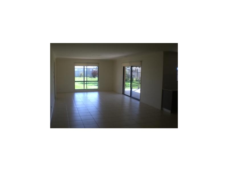 127 Bank Street, Howlong NSW 2643
