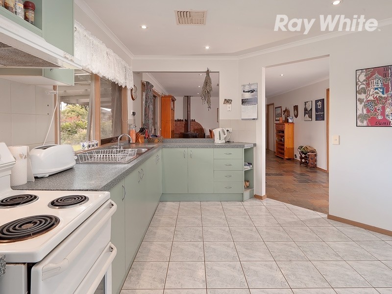42 Russell Street, Howlong NSW 2643