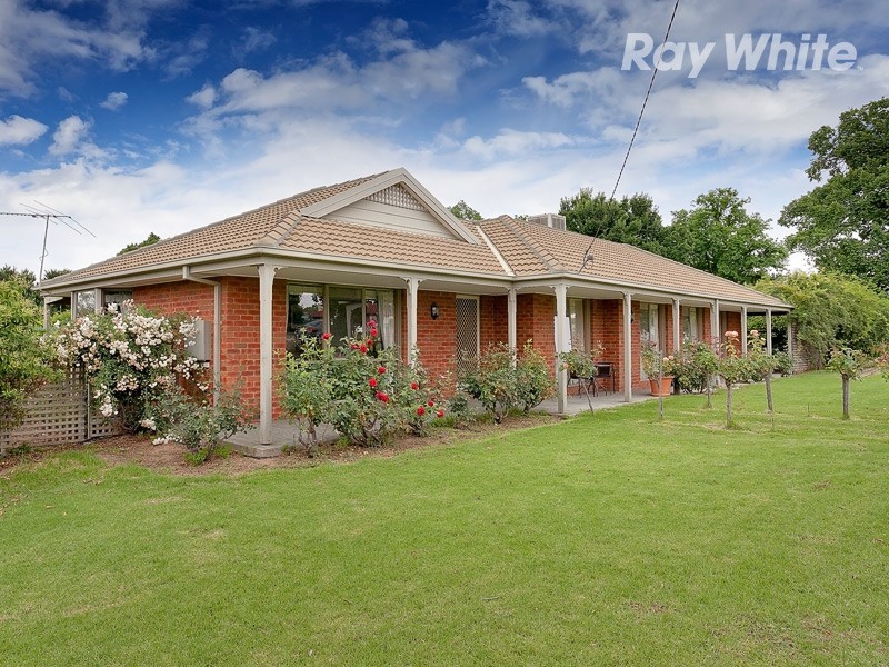 42 Russell Street, Howlong NSW 2643