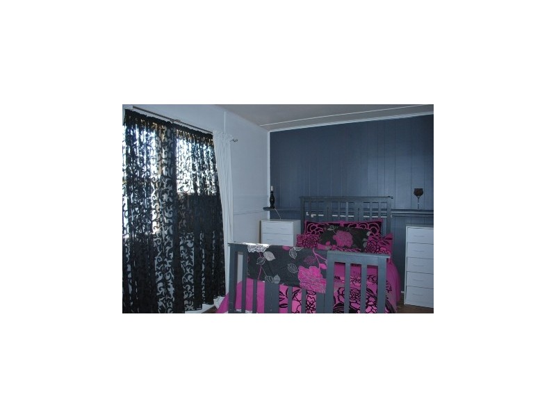 1040 Caratel Street, North Albury NSW 2640