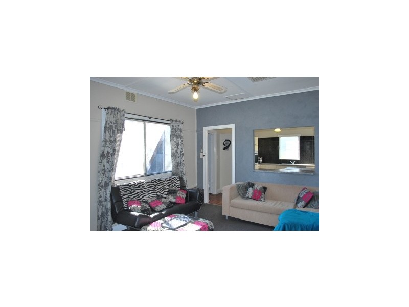 1040 Caratel Street, North Albury NSW 2640