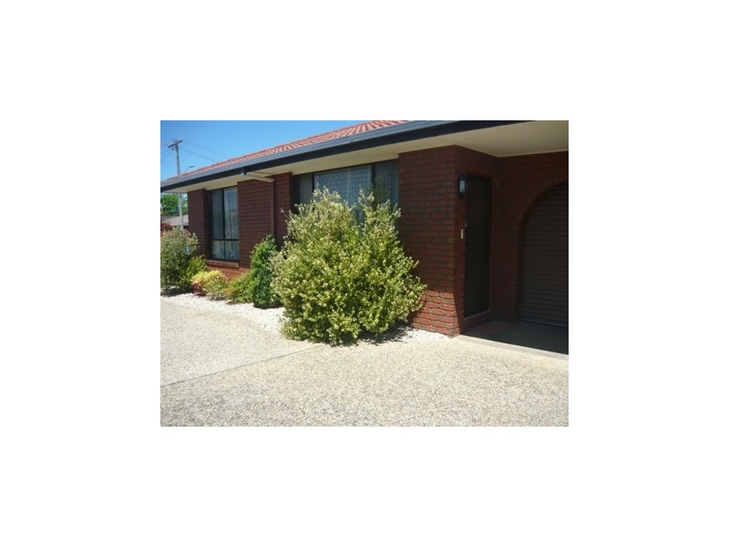 1/3 Brent Court, Lavington NSW 2641