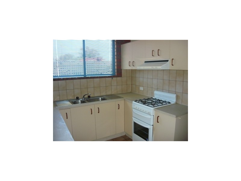 1/3 Brent Court, Lavington NSW 2641