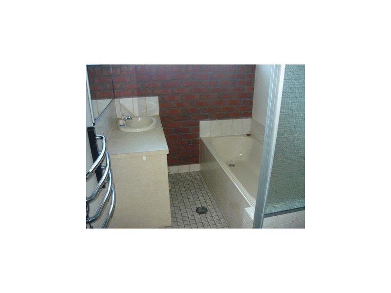 1/3 Brent Court, Lavington NSW 2641