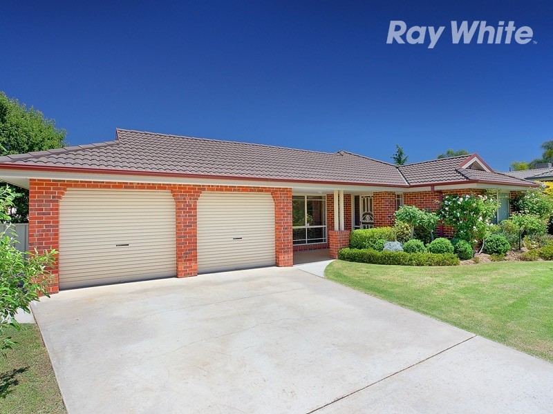 76 Dumbrell Circuit (Norris Park), Lavington NSW 2641