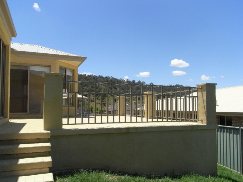 35 Marimba Circuit (Norris Park), Lavington NSW 2641