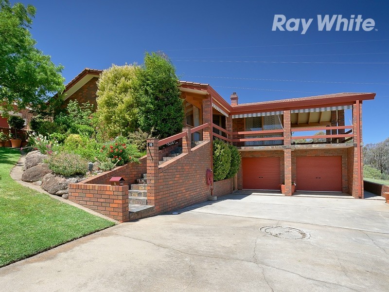 30 Mountain View Drive, Lavington NSW 2641