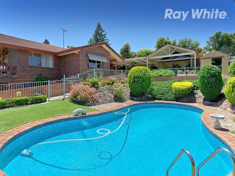 30 Mountain View Drive, Lavington NSW 2641