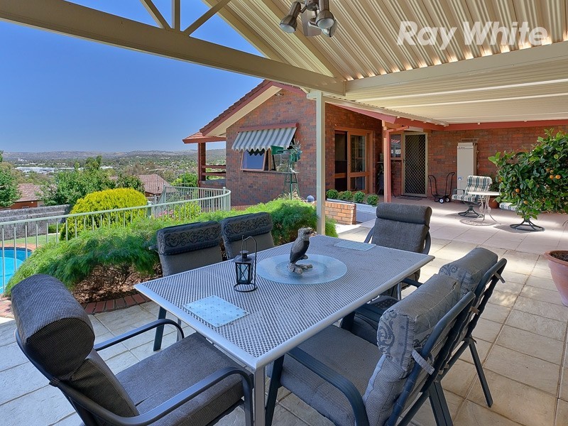 30 Mountain View Drive, Lavington NSW 2641
