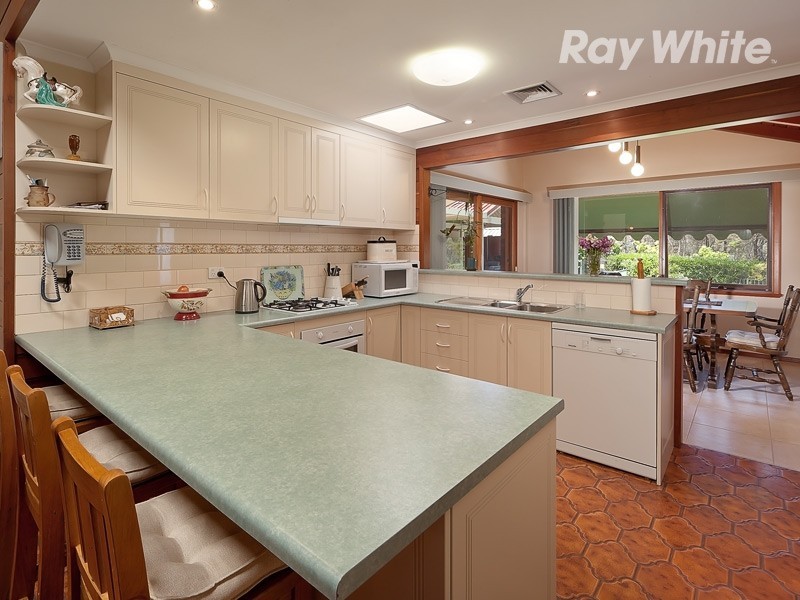 30 Mountain View Drive, Lavington NSW 2641