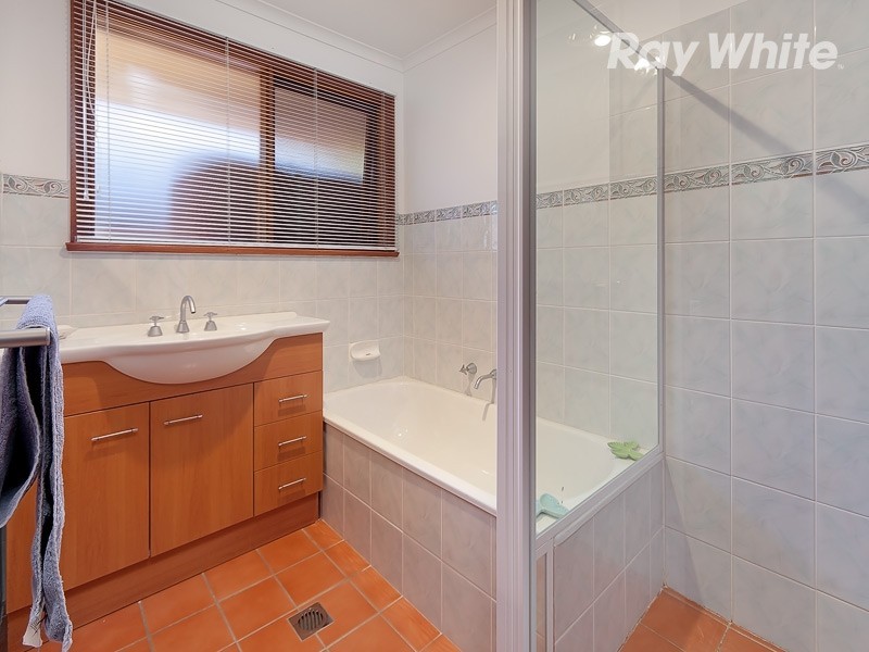 30 Mountain View Drive, Lavington NSW 2641