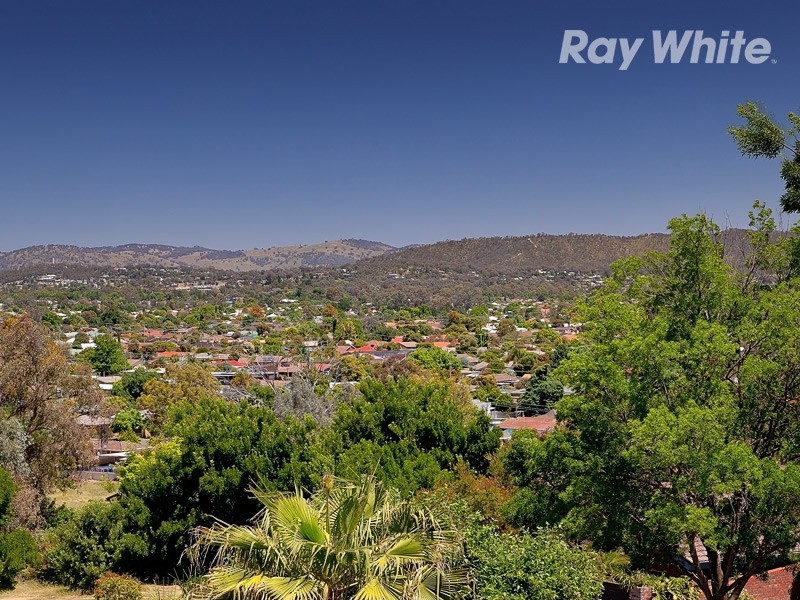 30 Mountain View Drive, Lavington NSW 2641