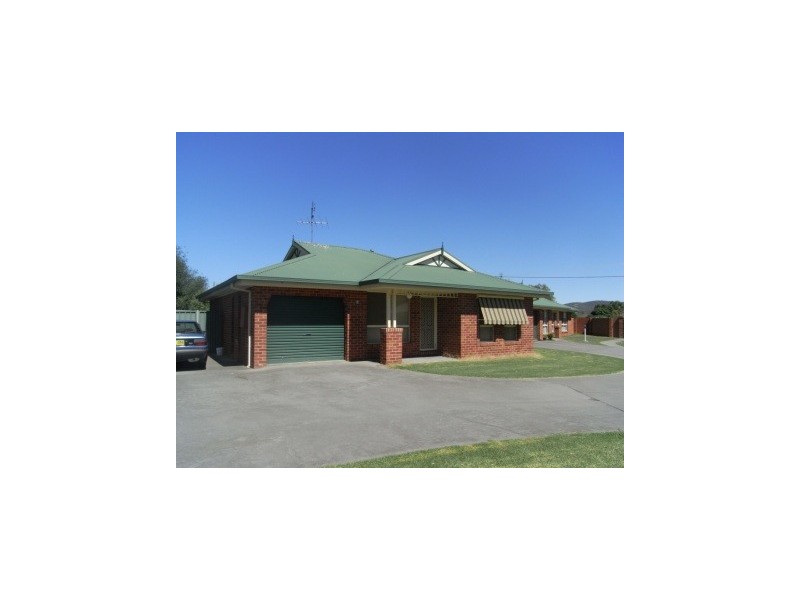 8/495 Rose Street, Lavington NSW 2641