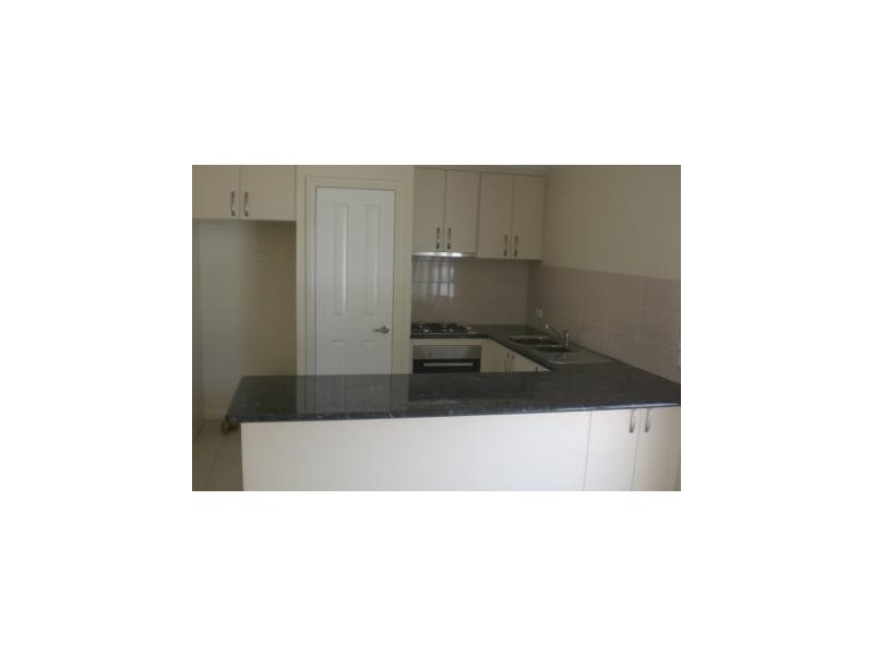 2/69 Hawkins Street, Howlong NSW 2643