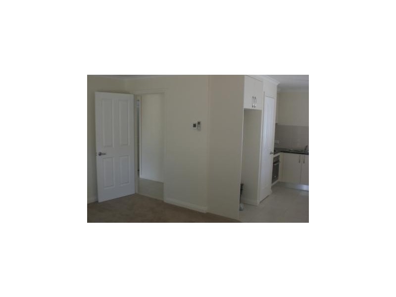 2/69 Hawkins Street, Howlong NSW 2643