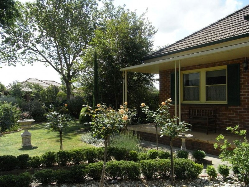 866  Frauenfelder Street, Albury NSW 2640