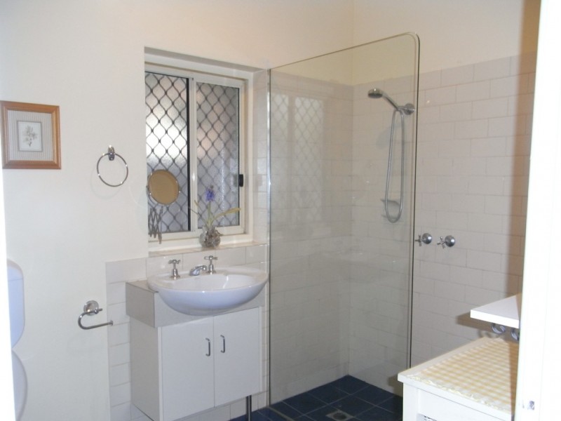 866  Frauenfelder Street, Albury NSW 2640