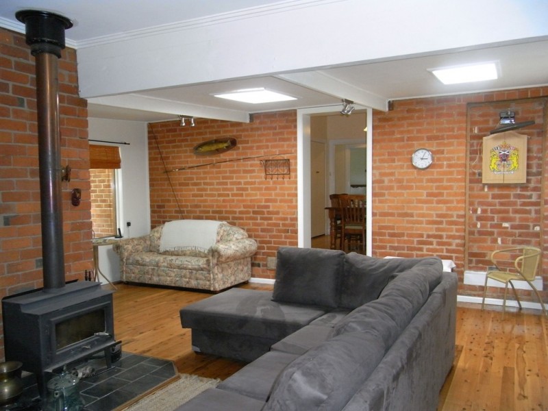 866  Frauenfelder Street, Albury NSW 2640