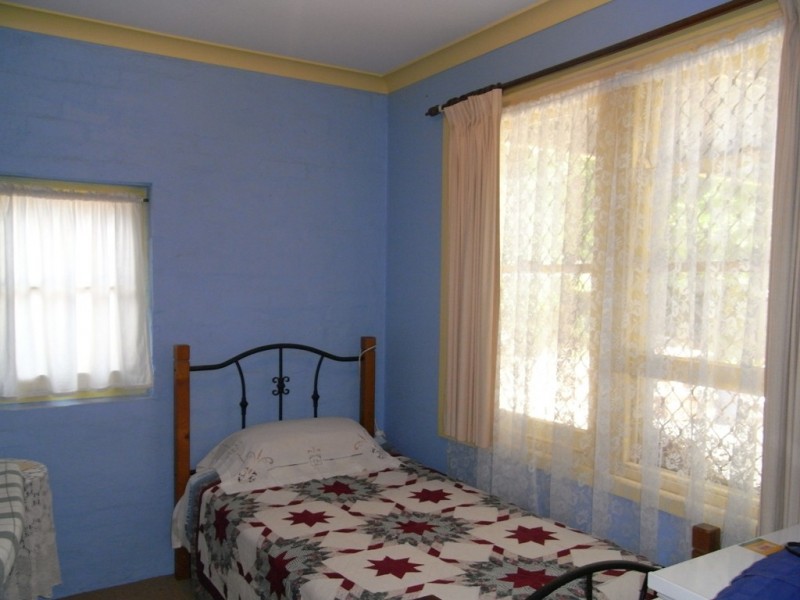 866  Frauenfelder Street, Albury NSW 2640