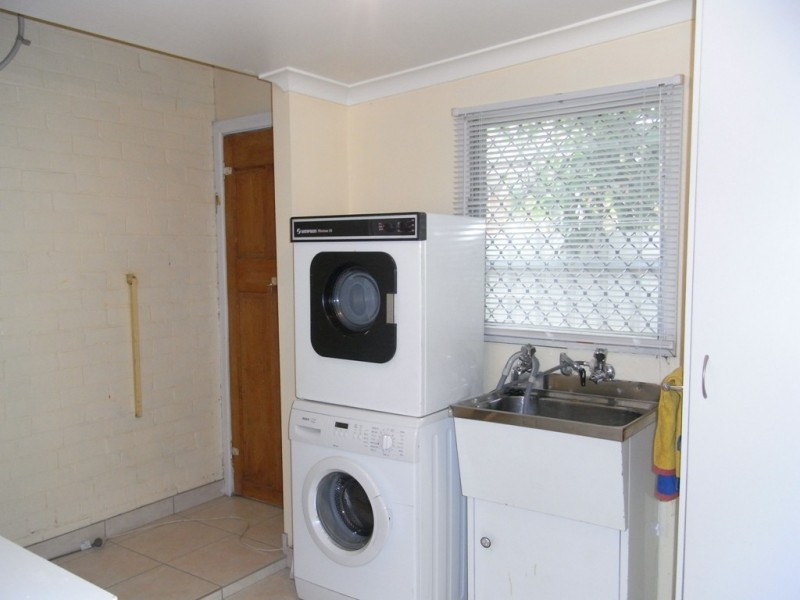 866  Frauenfelder Street, Albury NSW 2640